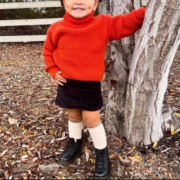 KIDS GIRLS ORANGE TURTLENECK KNITTED SWEATER - Picture 4 of 5